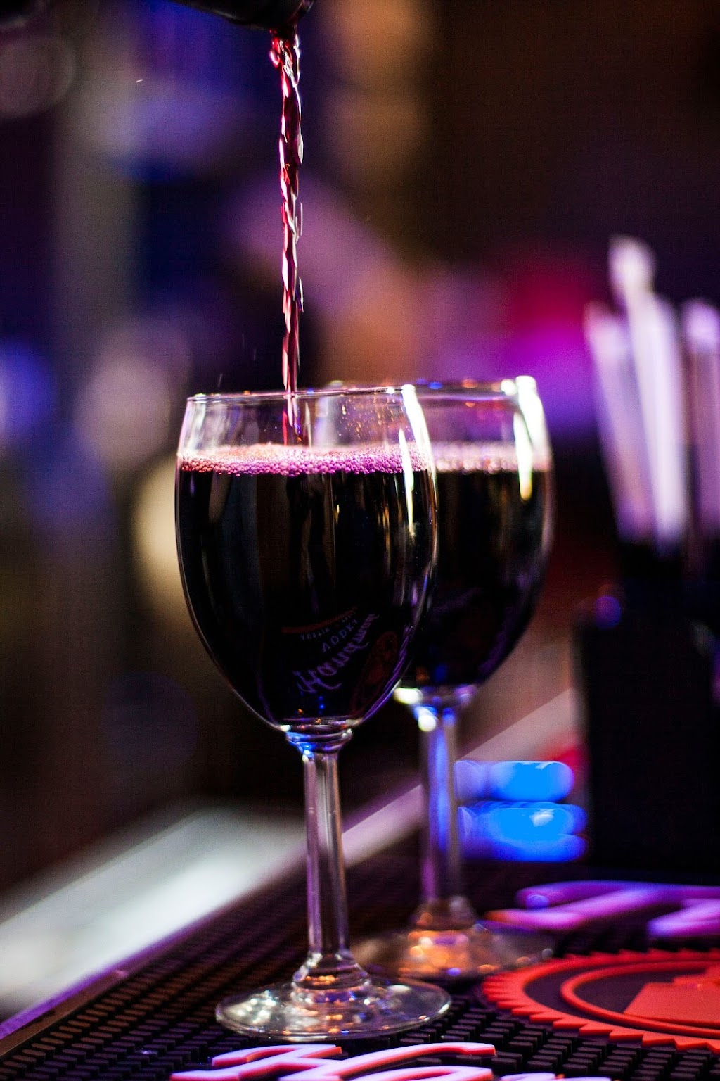 Hook & Reel Cajun Seafood & Bar | restaurant | 133-40 79th St, Queens, NY 11414, USA | 7186736207 OR +1 718-673-6207