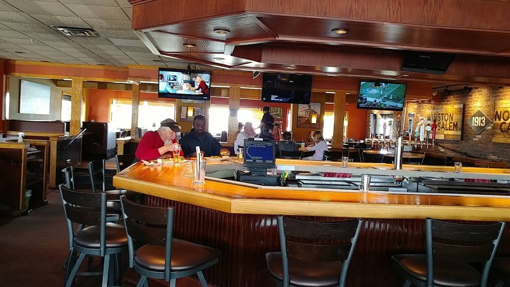 Applebees Grill + Bar | restaurant | 1990 Griffith Rd, Winston-Salem, NC 27103, USA | 3367688847 OR +1 336-768-8847