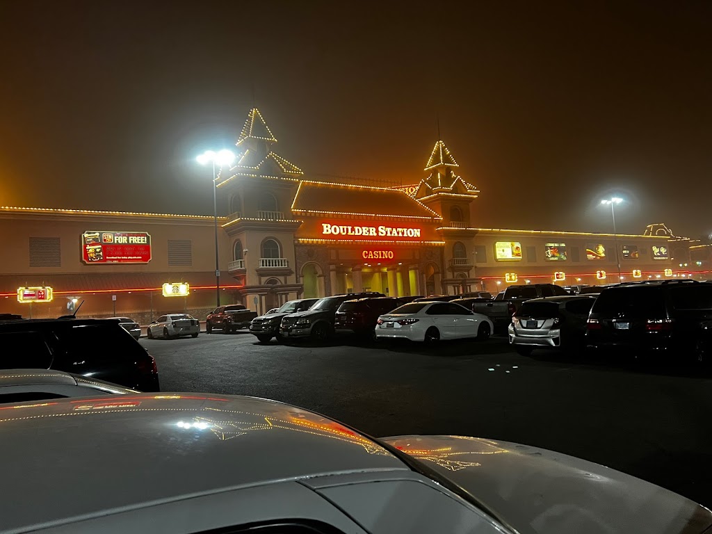 The Brass Fork | restaurant | 4111 Boulder Hwy, Las Vegas, NV 89121, USA | 7024327703 OR +1 702-432-7703