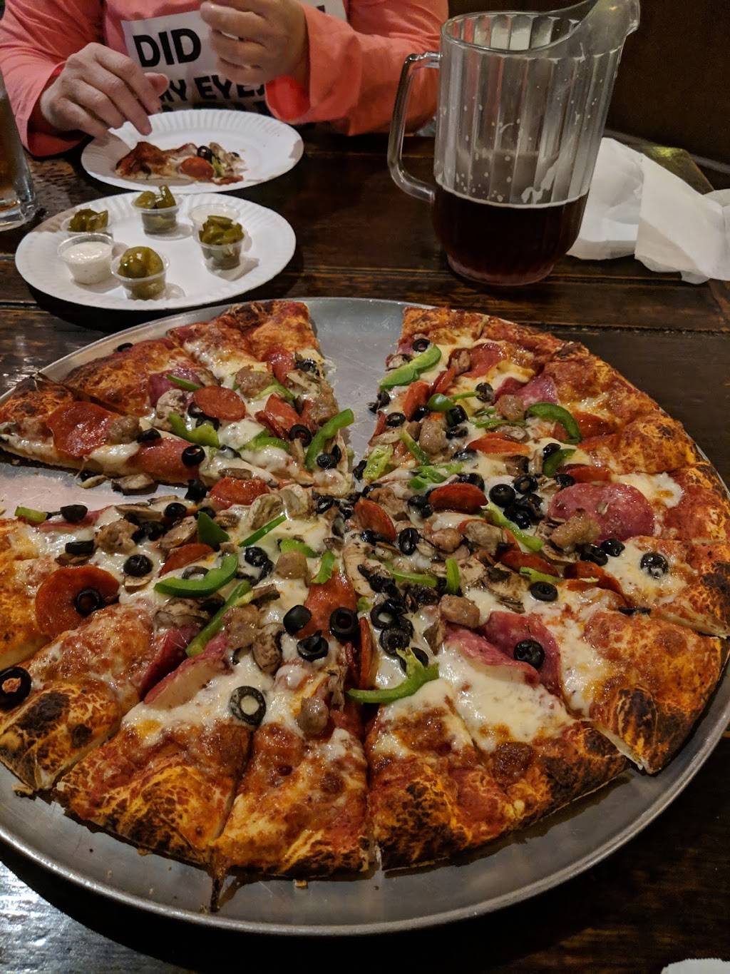 Poor Richards Pizza | restaurant | 205 N Main St, Porterville, CA 93257, USA | 5597844410 OR +1 559-784-4410