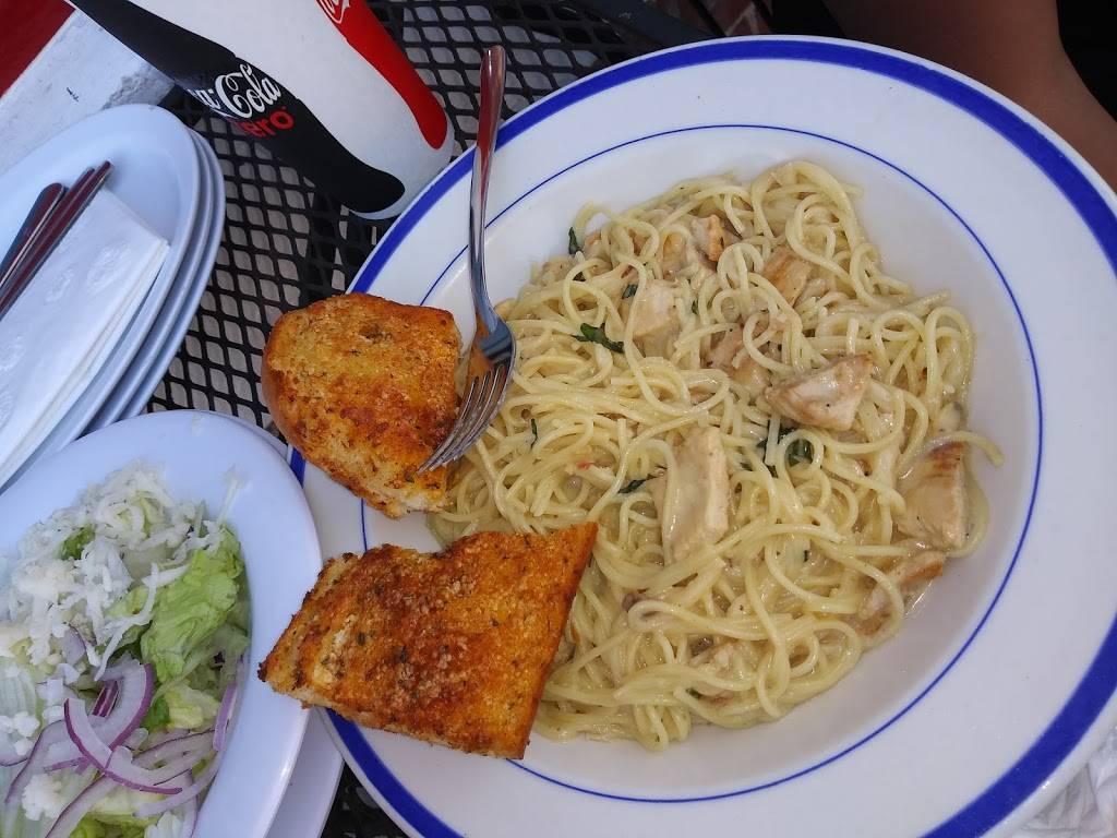 Beach Pizza | restaurant | 3301 Highland Ave, Manhattan Beach, CA 90266, USA | 3105465401 OR +1 310-546-5401