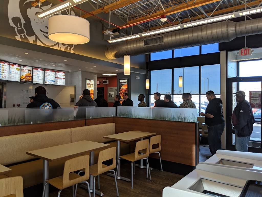 Wendys | restaurant | 9400 Decatur Ave Building Z 300, Norfolk, VA 23511, USA | 7576323570 OR +1 757-632-3570