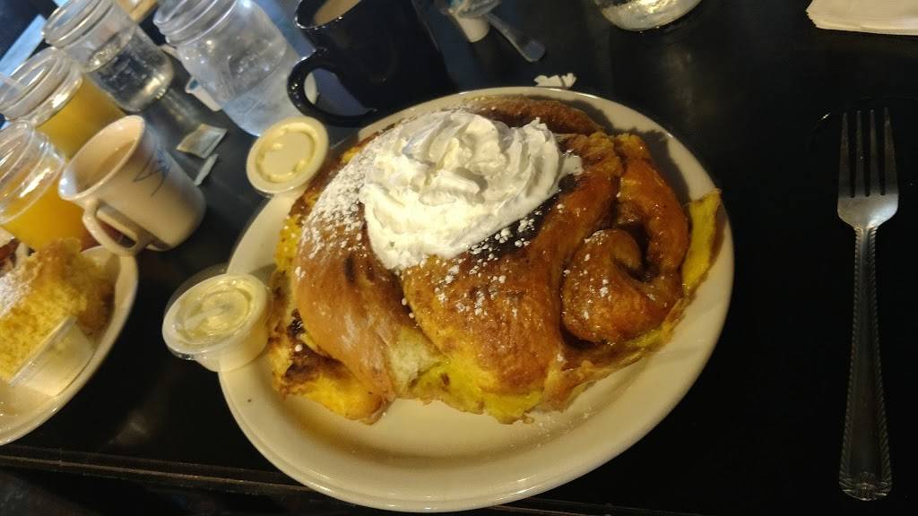 The Buttered Biscuit | meal takeaway | 1014 North St #1000, Sumner, WA 98390, USA | 2538266099 OR +1 253-826-6099