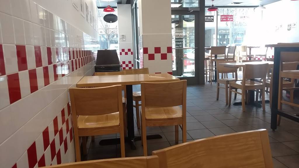 Five Guys | meal takeaway | 91 Church St, New Haven, CT 06510, USA | 2038595565 OR +1 203-859-5565