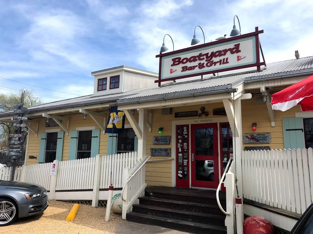 Boatyard Bar & Grill | restaurant | 400 4th St, Annapolis, MD 21403, USA | 4102166206 OR +1 410-216-6206