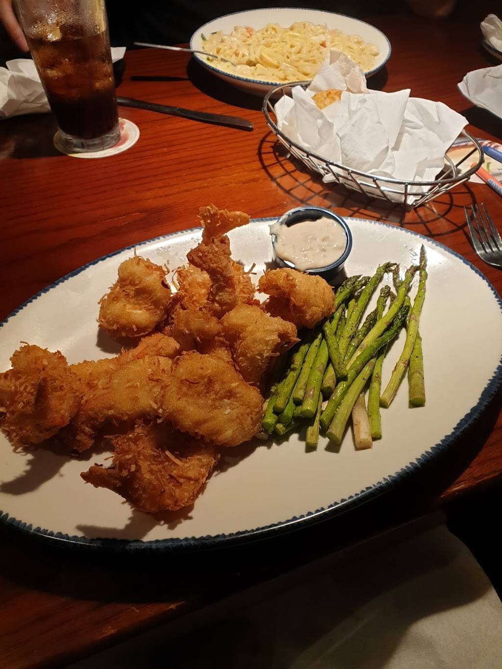 Red Lobster | restaurant | 104 Moraine Pointe Plaza, Butler, PA 16001, USA | 7242858220 OR +1 724-285-8220