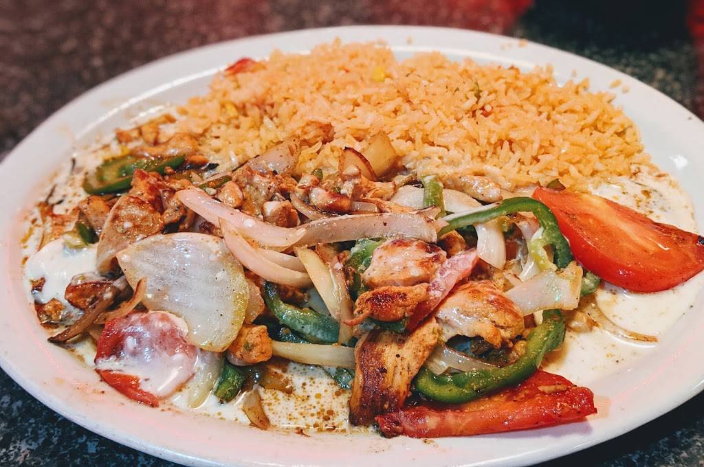 El Arriero | restaurant | 1625, 2948 28th St SE, Kentwood, MI 49512, USA | 6169772674 OR +1 616-977-2674