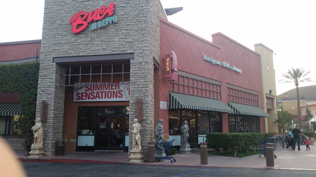 Buca di Beppo Italian Restaurant | restaurant | 205 N Moorpark Rd, Thousand Oaks, CA 91360, USA | 8054493688 OR +1 805-449-3688
