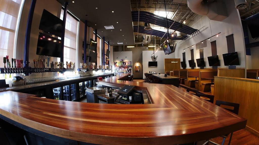 Taco Mac | restaurant | 3101 Cobb Pkwy SE Ste 210, Atlanta, GA 30339, USA | 6783855897 OR +1 678-385-5897