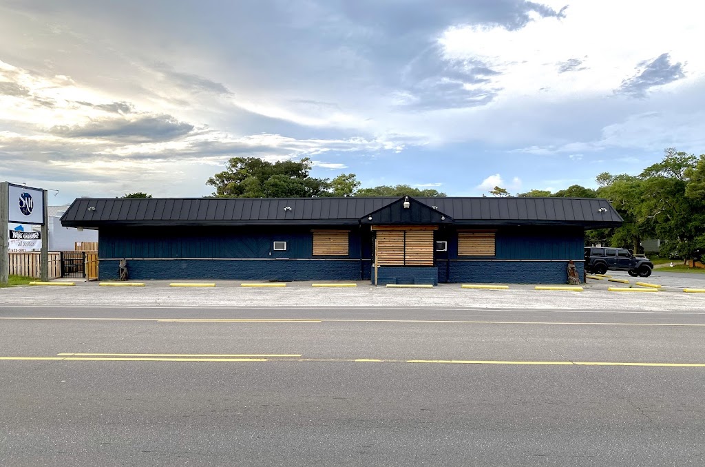 Salt64 | restaurant | 6404 E Oak Island Dr, Oak Island, NC 28465, USA | 9109331019 OR +1 910-933-1019
