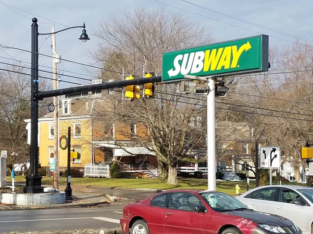 Subway Restaurants | restaurant | 242 N Erie St, Mercer, PA 16137, USA | 7246622590 OR +1 724-662-2590