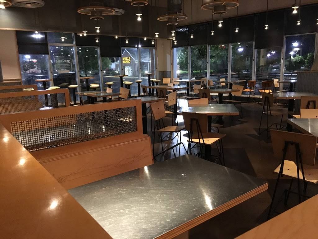 Chipotle Mexican Grill | restaurant | 14416 Chantilly Crossing Ln, Chantilly, VA 20151, USA | 7039610688 OR +1 703-961-0688