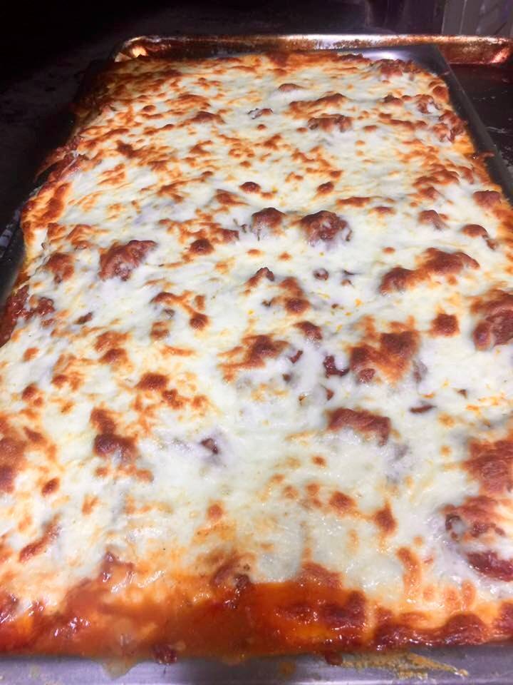 Hilltop Pizza | restaurant | 9524, 36 New Haven Rd, Mt Alto, WV 25264, USA | 3048953477 OR +1 304-895-3477