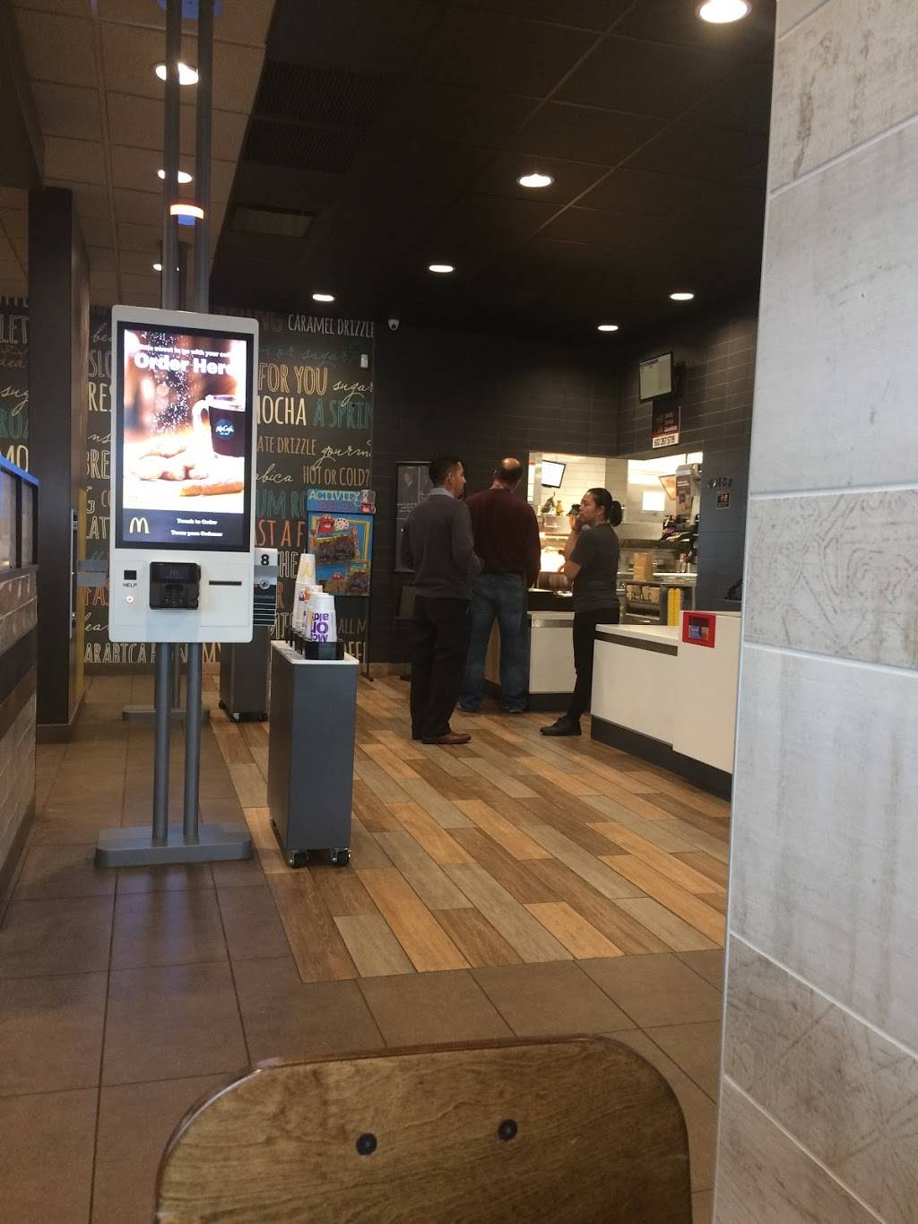 McDonalds | cafe | 1101 Buck Creek Rd, Simpsonville, KY 40067, USA | 5027228015 OR +1 502-722-8015