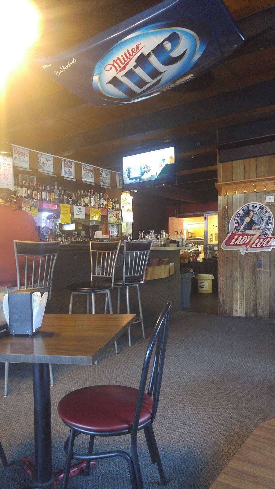 On Broadway | restaurant | 44 Jackson St, Anderson, IN 46016, USA | 7656447270 OR +1 765-644-7270