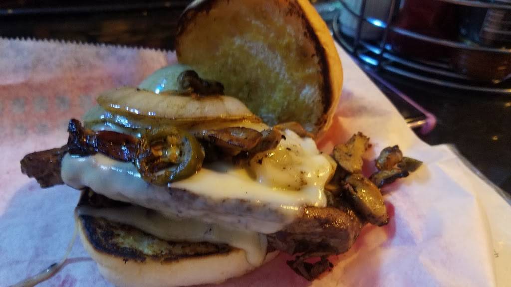 Midway Bar and Grill | restaurant | 140 High St, Mineral Point, WI 53565, USA | 6089874309 OR +1 608-987-4309