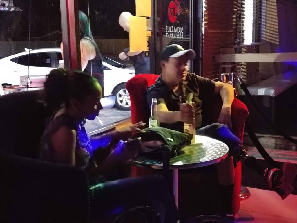 JRs Social Club | restaurant | 608 E Vine St, Kissimmee, FL 34744, USA | 4074860011 OR +1 407-486-0011