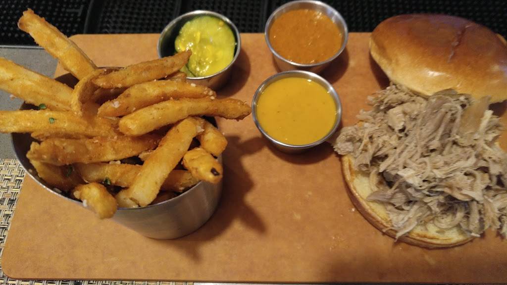 The Public House | restaurant | 2857 Paces Ferry Rd SE, Atlanta, GA 30339, USA | 7707791765 OR +1 770-779-1765