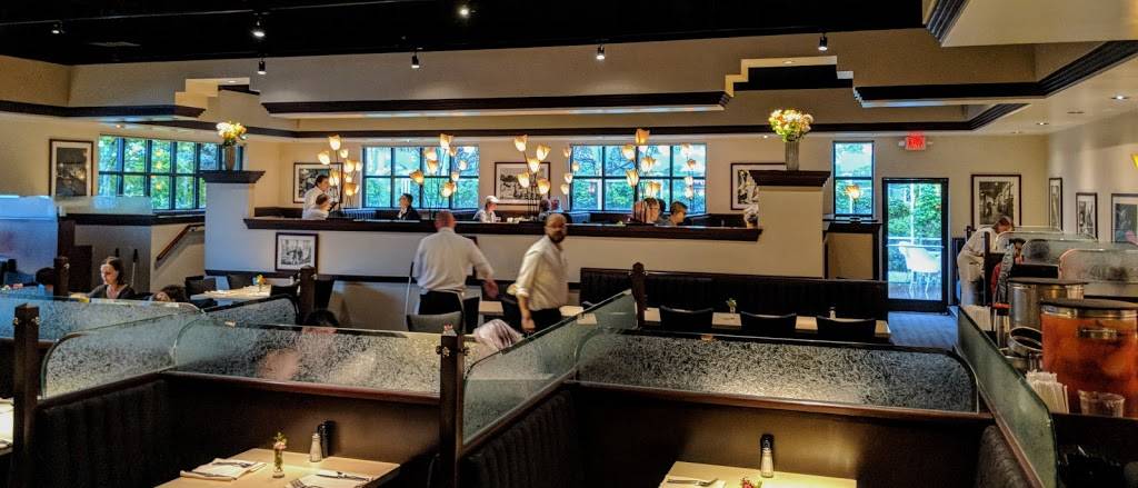 Lucky 32 Southern Kitchen | restaurant | 1421 Westover Terrace, Greensboro, NC 27408, USA | 3363700707 OR +1 336-370-0707