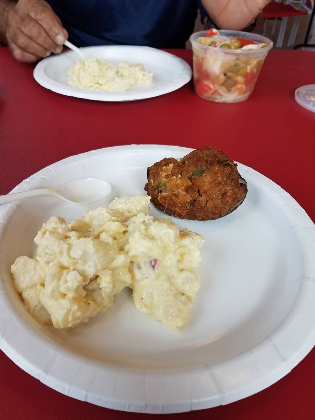 Debs Seafood | restaurant | 4306 Lee Blvd, Lehigh Acres, FL 33971, USA | 2393035027 OR +1 239-303-5027