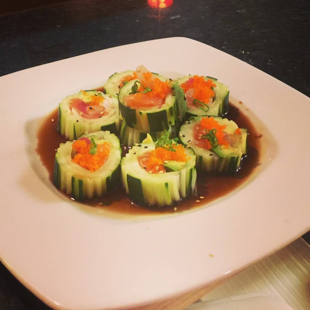 Moms Siam 2 Restaurant | restaurant | 1309 E Cary St, Richmond, VA 23219, USA | 8042258801 OR +1 804-225-8801