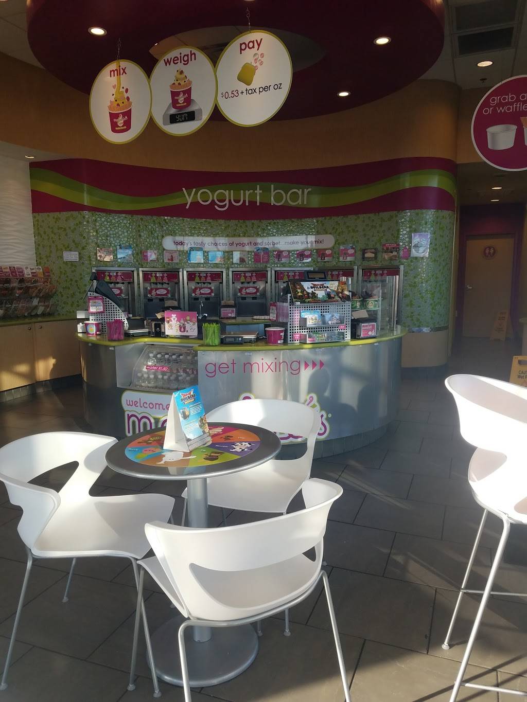 Menchies Frozen Yogurt | bakery | 3030 Watson Blvd Suite 1100, Warner Robins, GA 31093, USA | 4789531910 OR +1 478-953-1910
