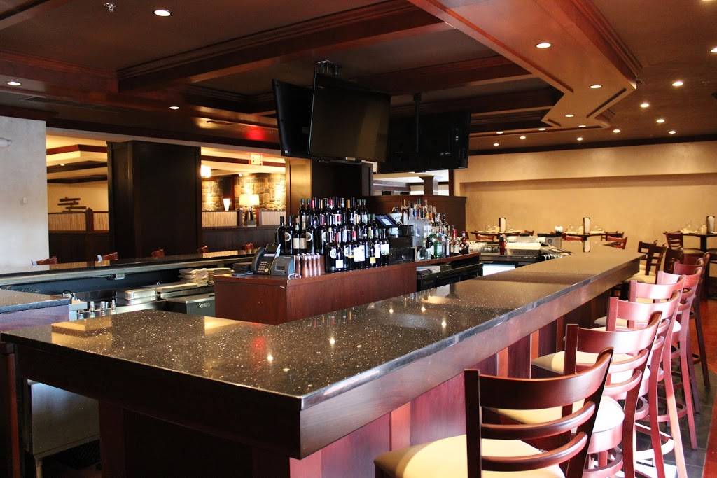 Amelias | restaurant | 217 Washington St, Stoughton, MA 02072, USA | 7818866125 OR +1 781-886-6125