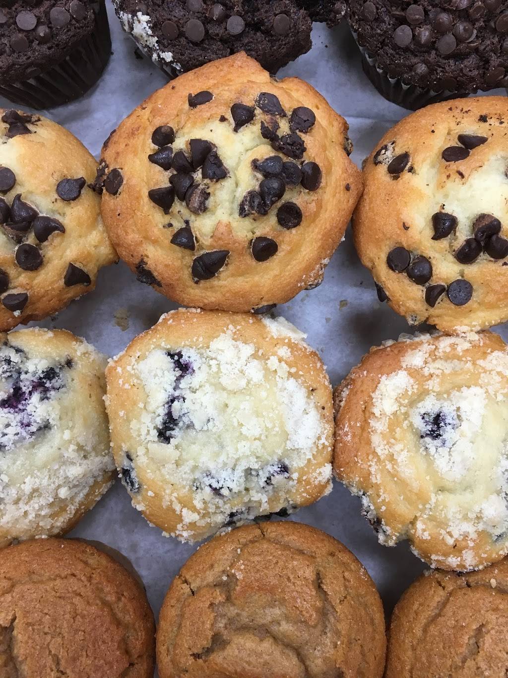 Slovianka | restaurant | 62-42 Forest Ave, Ridgewood, NY 11385, USA | 7183667100 OR +1 718-366-7100