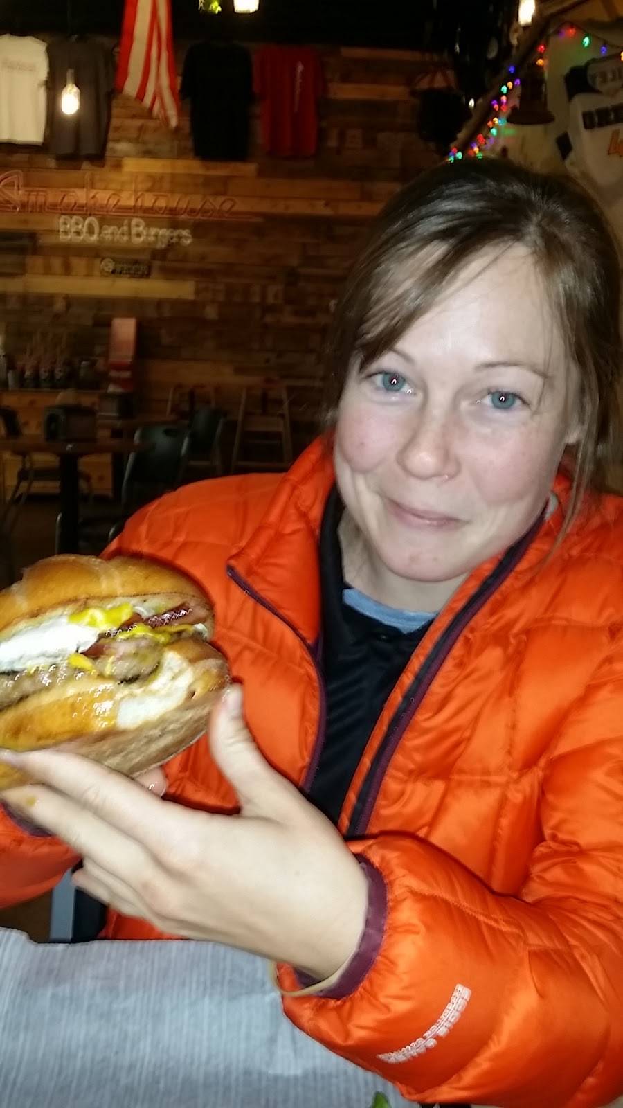 Smokehouse BBQ and Burgers | restaurant | 194 Center St, Orem, UT 84057, USA | 8012241554 OR +1 801-224-1554