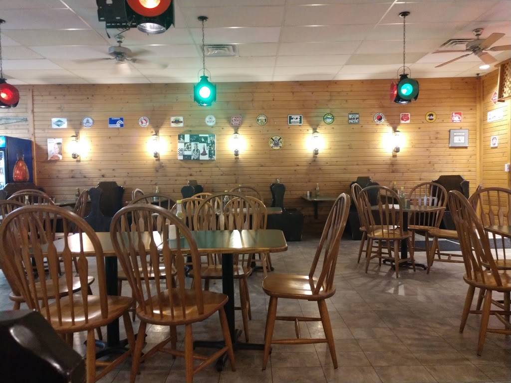 Liebers Boxcar Express | meal takeaway | 1974 N Henderson St, Galesburg, IL 61401, USA | 3093434626 OR +1 309-343-4626