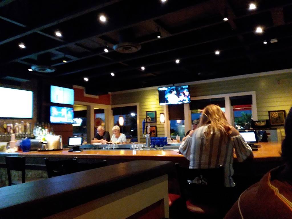 Chilis Grill & Bar | restaurant | 105 Town Centre Dr, Johnstown, PA 15904, USA | 8142663884 OR +1 814-266-3884