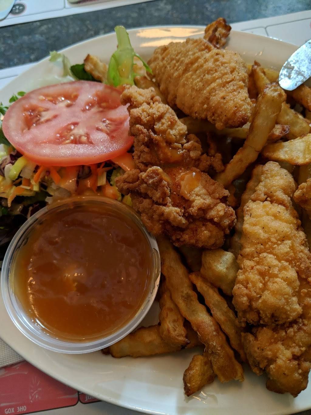 Restaurant Chez Ti-Poil | restaurant | 392 Rte 153, Saint-Tite, QC G0X 3H0, Canada | 4183656680 OR +1 418-365-6680