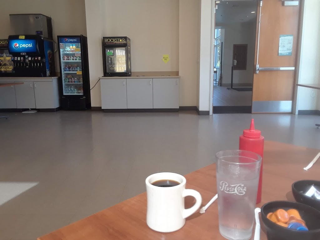 Mom & Pops Lunch Box | restaurant | Tule River Reservation, Springville-Johnsondale, CA 93257, USA | 5598536055 OR +1 559-853-6055