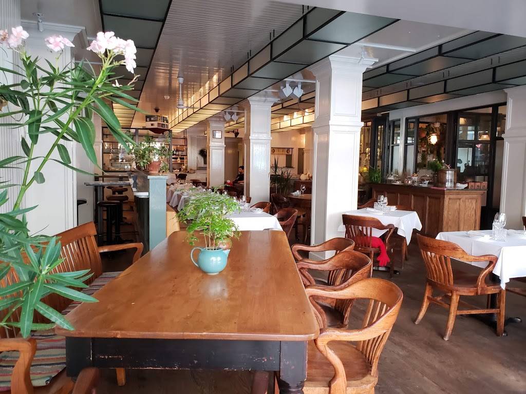 Montréal Plaza | restaurant | 6230 Rue St-Hubert, Montréal, QC H2S 2M2, Canada | 5149036230 OR +1 514-903-6230