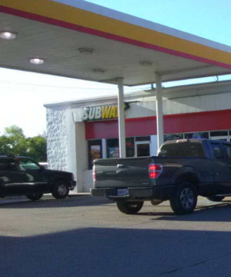 Subway | meal takeaway | 4335 LA-24, Bourg, LA 70343, USA | 9855941188 OR +1 985-594-1188