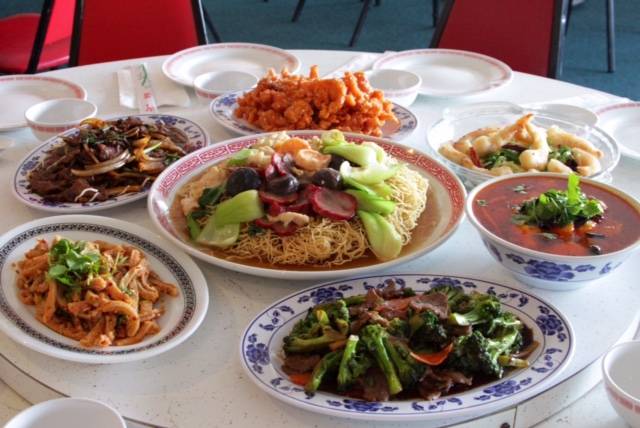 Golden Phoenix Restaurant | restaurant | 2854 E 22nd St, Tucson, AZ 85713, USA | 5203278008 OR +1 520-327-8008