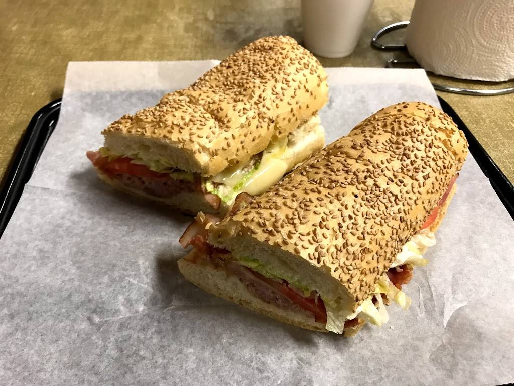 Lil Dougs Cajun Market and Smokehouse | restaurant | 208 Tullulah Ave, River Ridge, LA 70123, USA | 5043602040 OR +1 504-360-2040