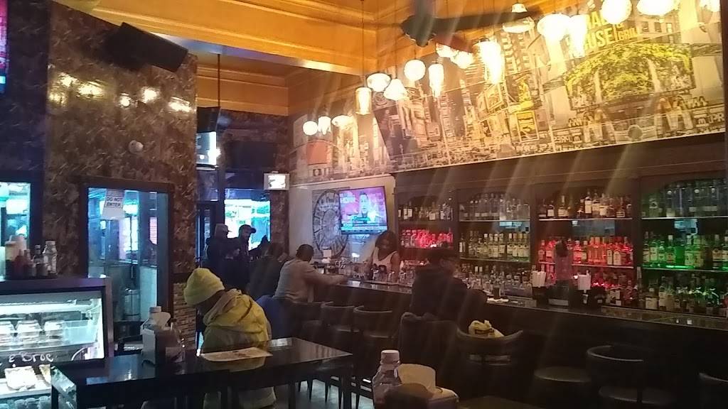 Crab House | restaurant | 5706 Germantown Ave, Philadelphia, PA 19144, USA | 2158445051 OR +1 215-844-5051