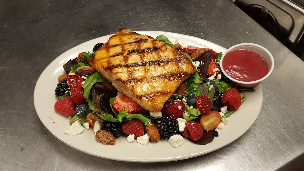 Franks Place On Market | restaurant | 549 W Market St, Akron, OH 44303, USA | 3303768307 OR +1 330-376-8307