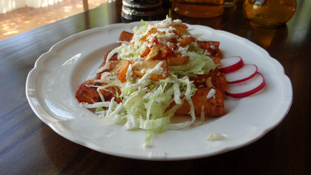 Tamalitos | restaurant | 2042 S Callaghan Rd, San Antonio, TX 78227, USA | 2104449147 OR +1 210-444-9147