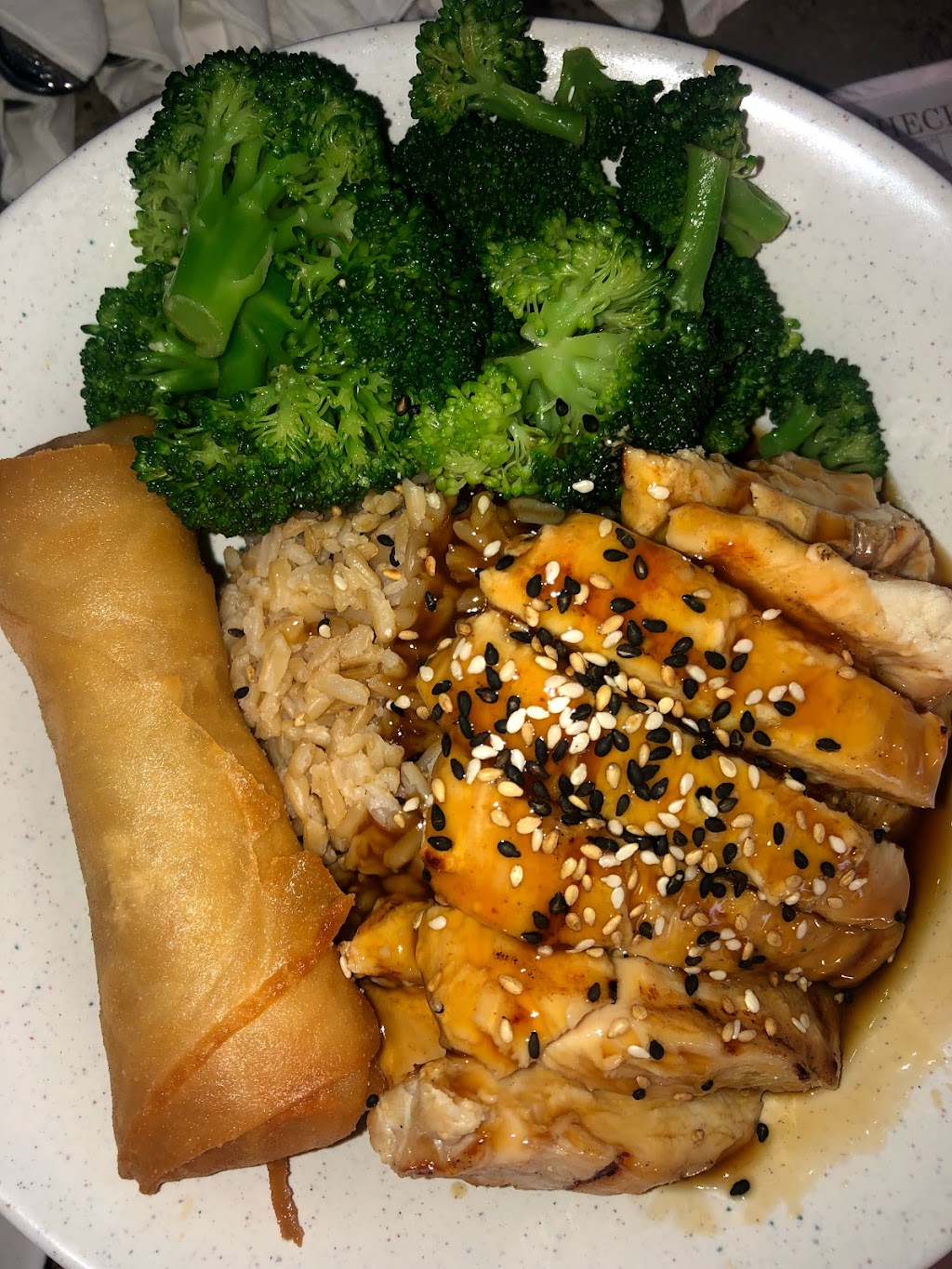 Junes Asian Kitchen | restaurant | 291 E Cascade Ave, Sisters, OR 97759, USA | 5415496944 OR +1 541-549-6944