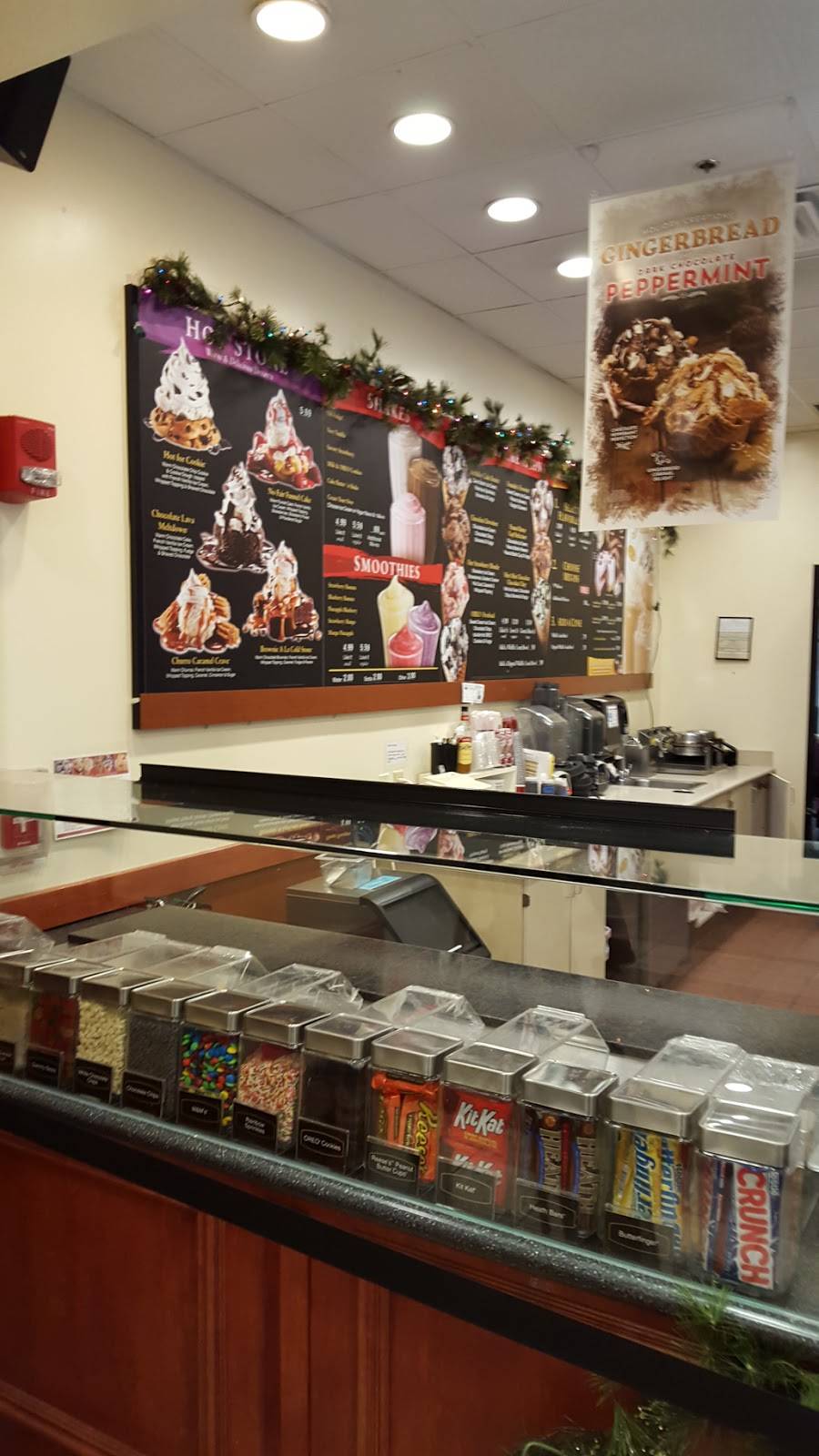 Cold Stone Creamery | bakery | 4301 W Wisconsin Ave Ste 508, Appleton, WI 54913, USA | 9207309065 OR +1 920-730-9065