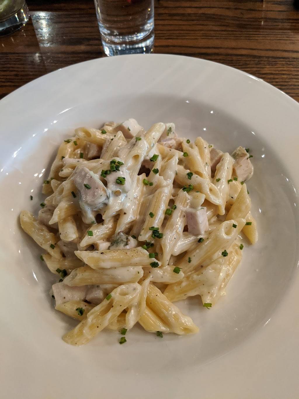 The Side By Side | restaurant | 2410 University Blvd, Tuscaloosa, AL 35401, USA | 2055615500 OR +1 205-561-5500