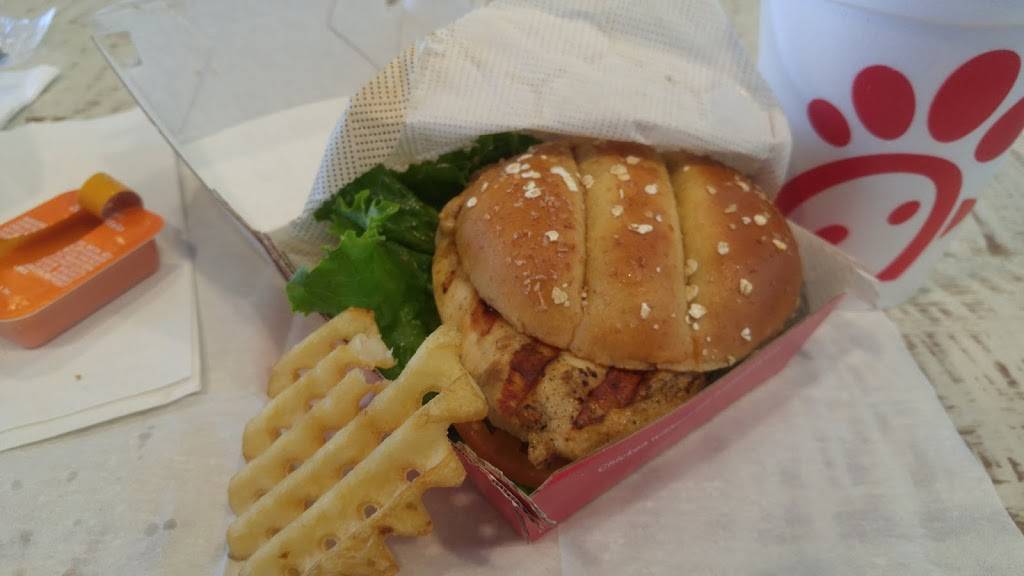 Chick-fil-A | restaurant | 1105 E University Ave, Las Cruces, NM 88001, USA | 5755216247 OR +1 575-521-6247