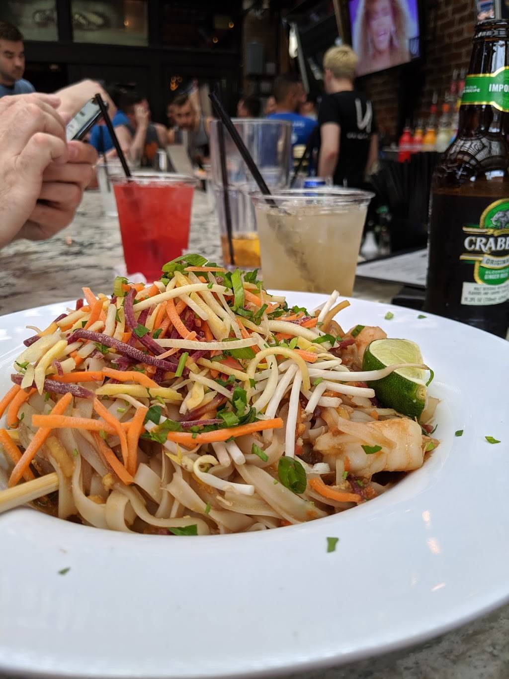 Union Cafe | cafe | 782 N High St, Columbus, OH 43215, USA | 6144212233 OR +1 614-421-2233