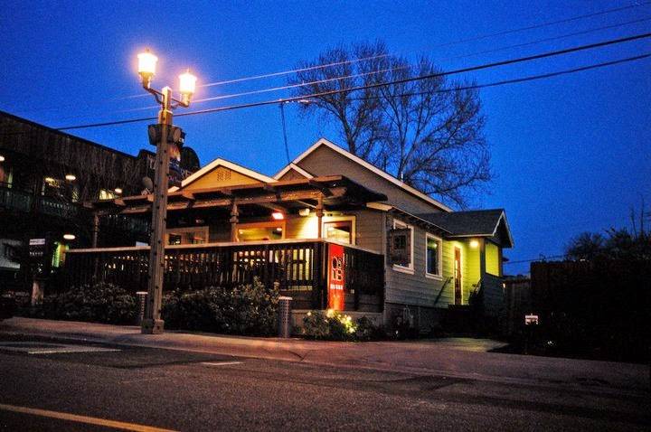 Public House | restaurant | 41971 Main St, Temecula, CA 92590, USA | 9516767305 OR +1 951-676-7305