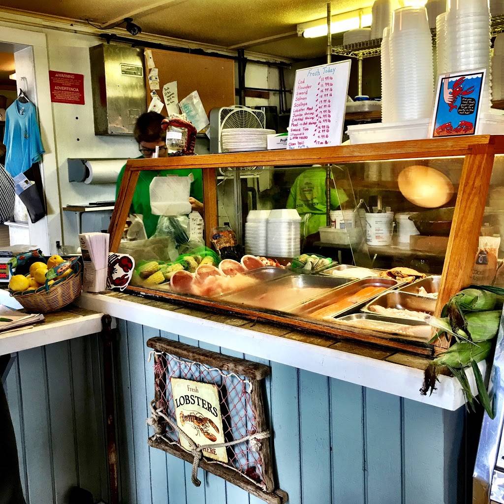 East Wind Lobster and Grille | meal takeaway | 2 Main St, Buzzards Bay, MA 02532, USA | 5087591857 OR +1 508-759-1857