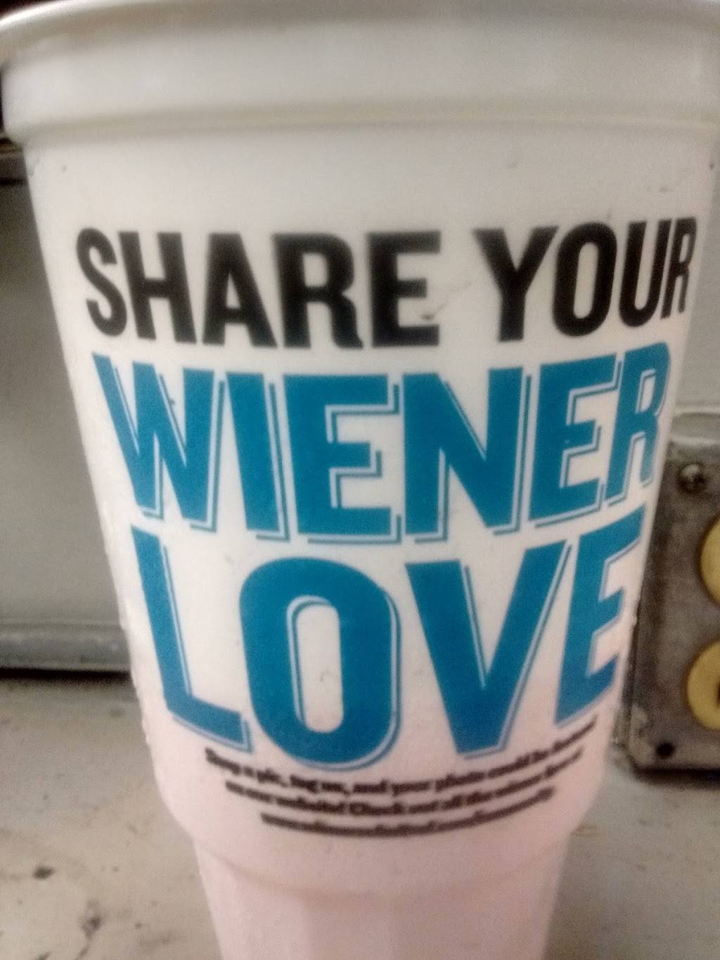 Wienerschnitzel | restaurant | 6131 Lincoln Ave, Buena Park, CA 90620, USA | 7149951681 OR +1 714-995-1681