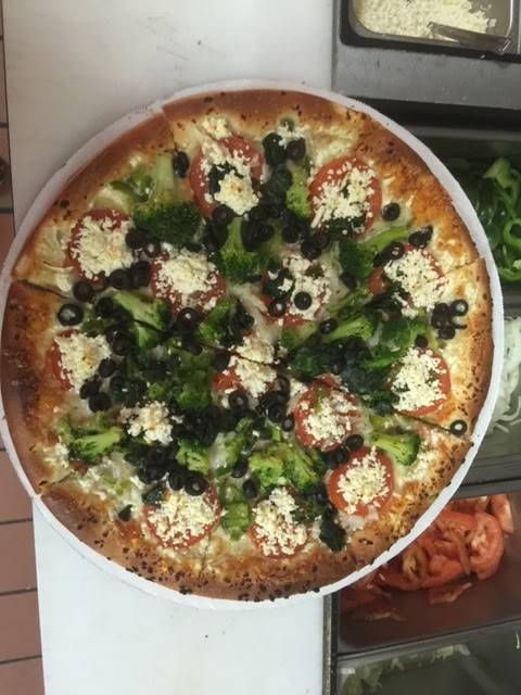 Andrew Square House of Pizza | restaurant | 2740, 395 Dorchester St, Boston, MA 02127, USA | 6172681940 OR +1 617-268-1940