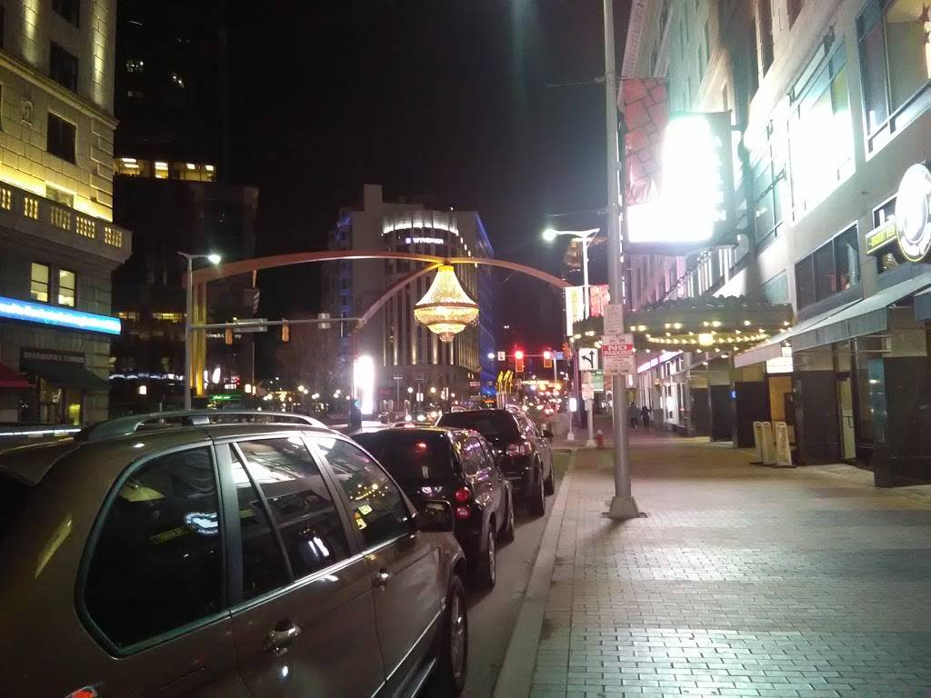 Subway | restaurant | 1800 Euclid Ave, Cleveland, OH 44115, USA | 2166871017 OR +1 216-687-1017